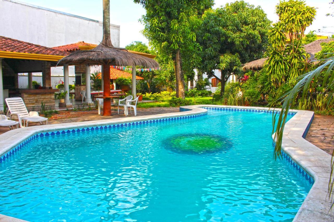 Ross Char Hotel Asunción Exterior photo