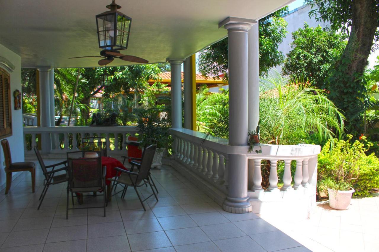 Ross Char Hotel Asunción Exterior photo